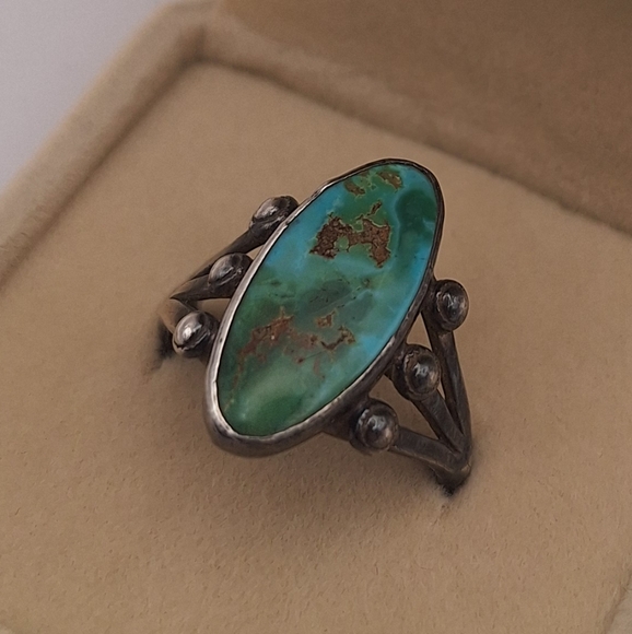 Blue-green Navajo-Style Natural Turquoise Sterling Hand-made Ring Sz 8.5 - Picture 7 of 11